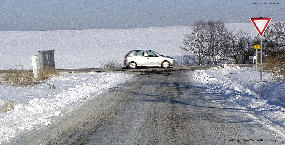 Pokud přijíždíte na tuto křižovatku, musíte dát přednost