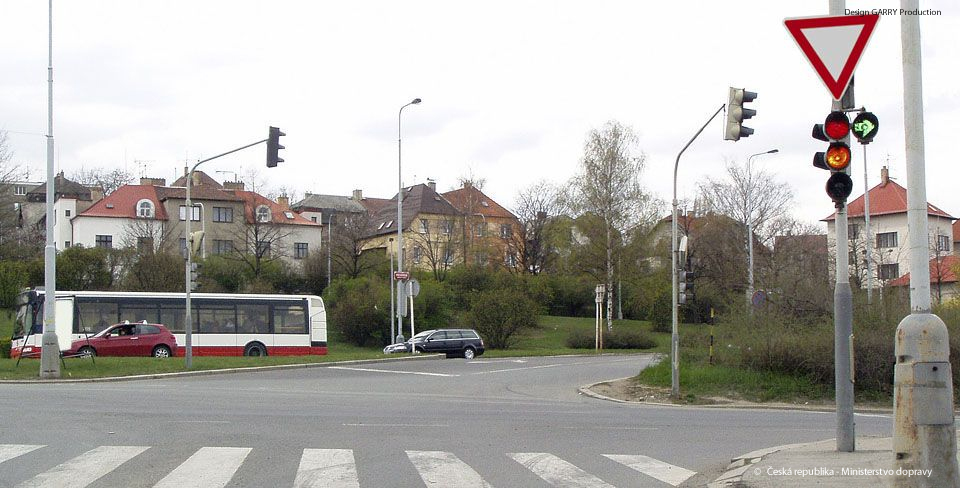 Za nejbližší dopravní značkou v daném případě